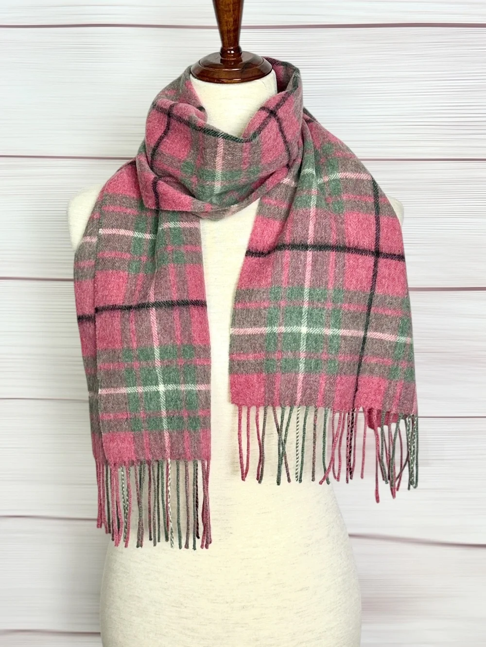 NWOT Shepard Land Lambswool Pink Green Tartan Plaid Fringed Scarf Men's Women's